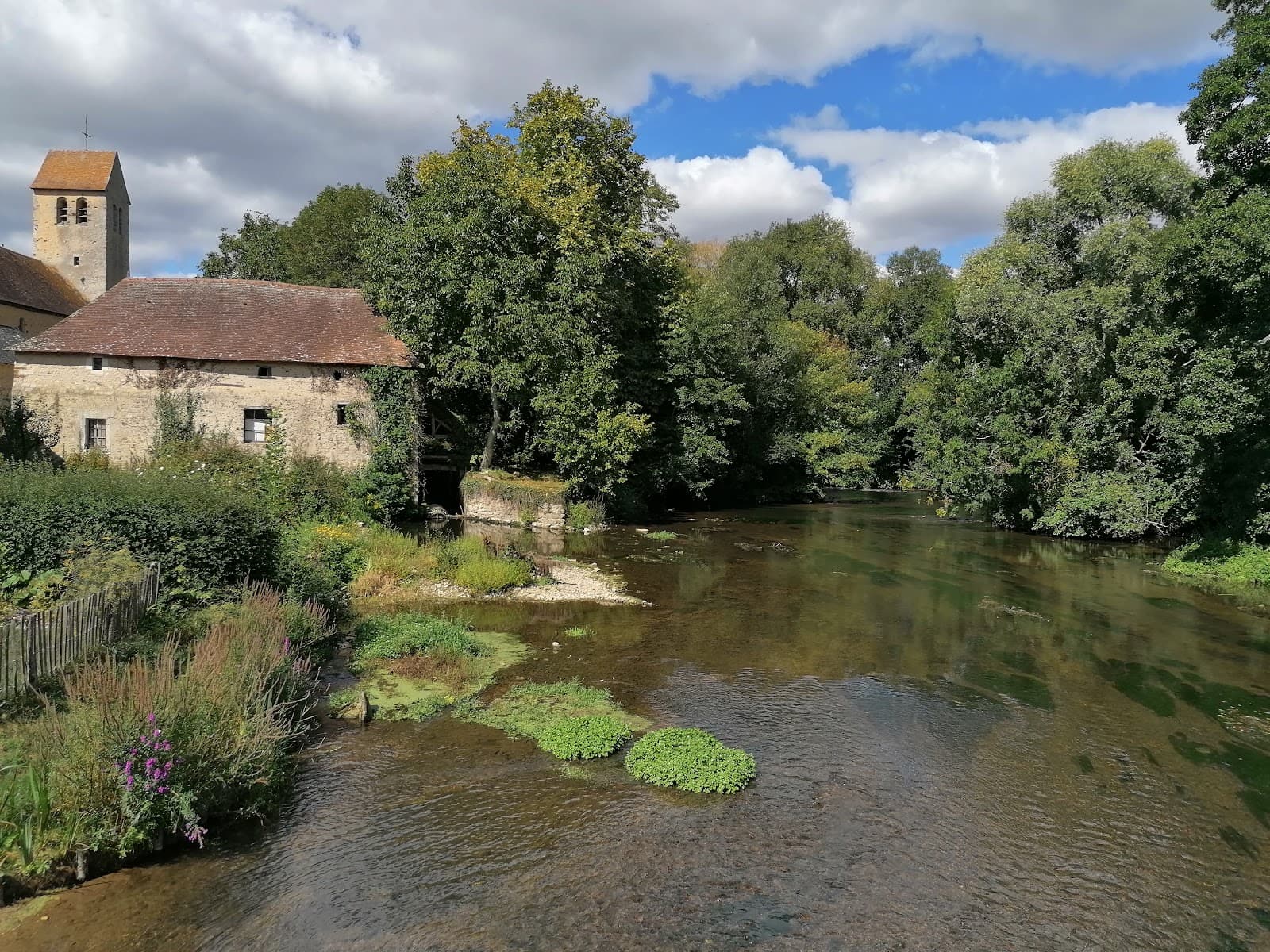 Asnières-sur-Vègre - Image 1