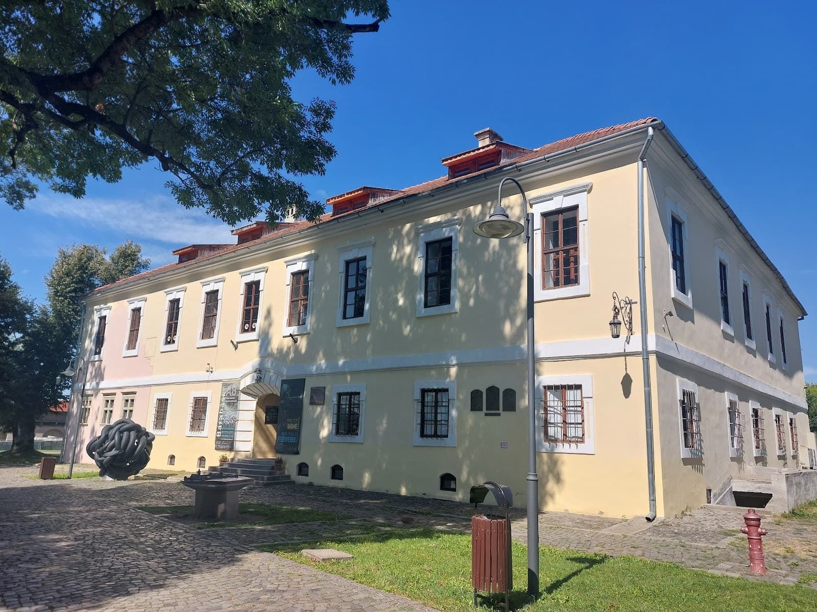 Mureș County Museum – History & Archaeology - Image 1