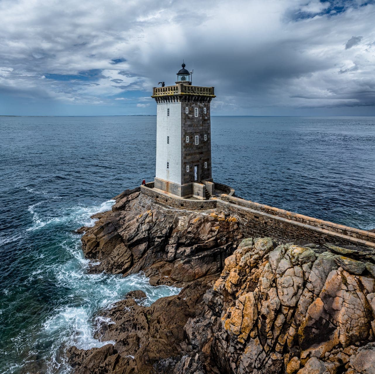 Portuguese Point - Image 1