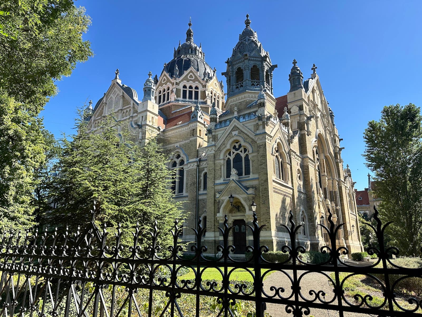New Synagogue Szeged - Image 1