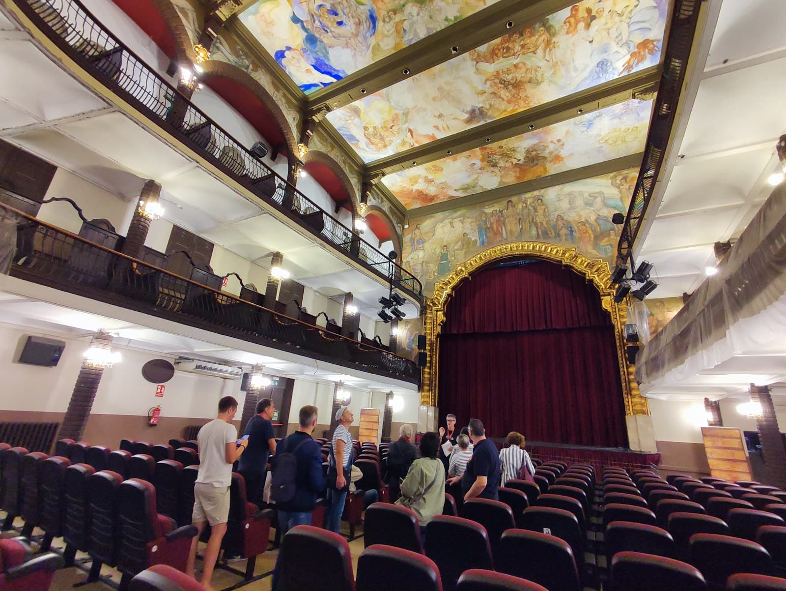 Casino Prado Suburense - Image 1