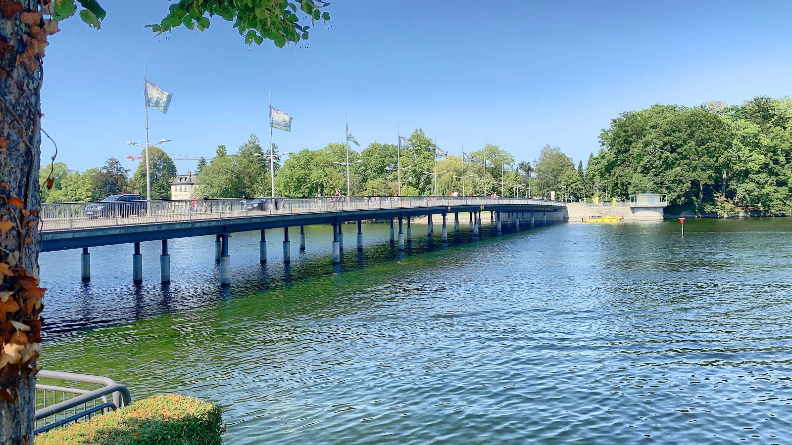Panoramic Lake Views