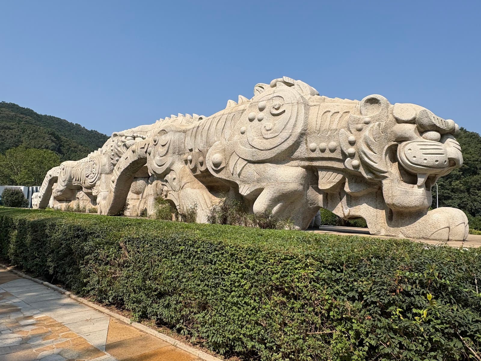 Tiger Beach Scenic Cliff Boardwalk - Image 1