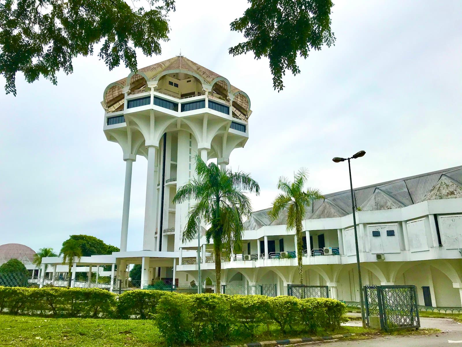 Sultan Iskandar Planetarium - Image 1