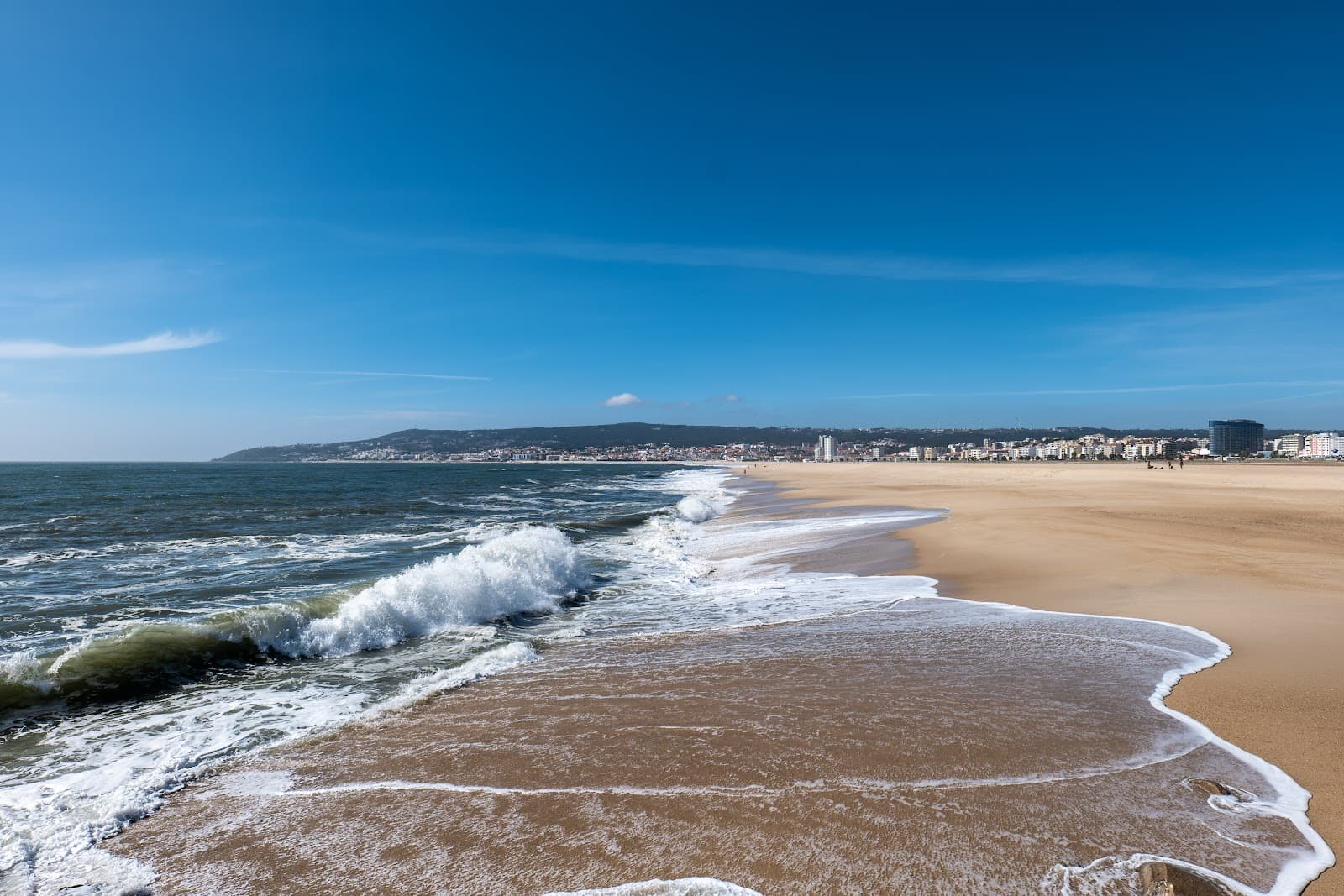 Praia da Claridade Figueira da Foz - Image 1