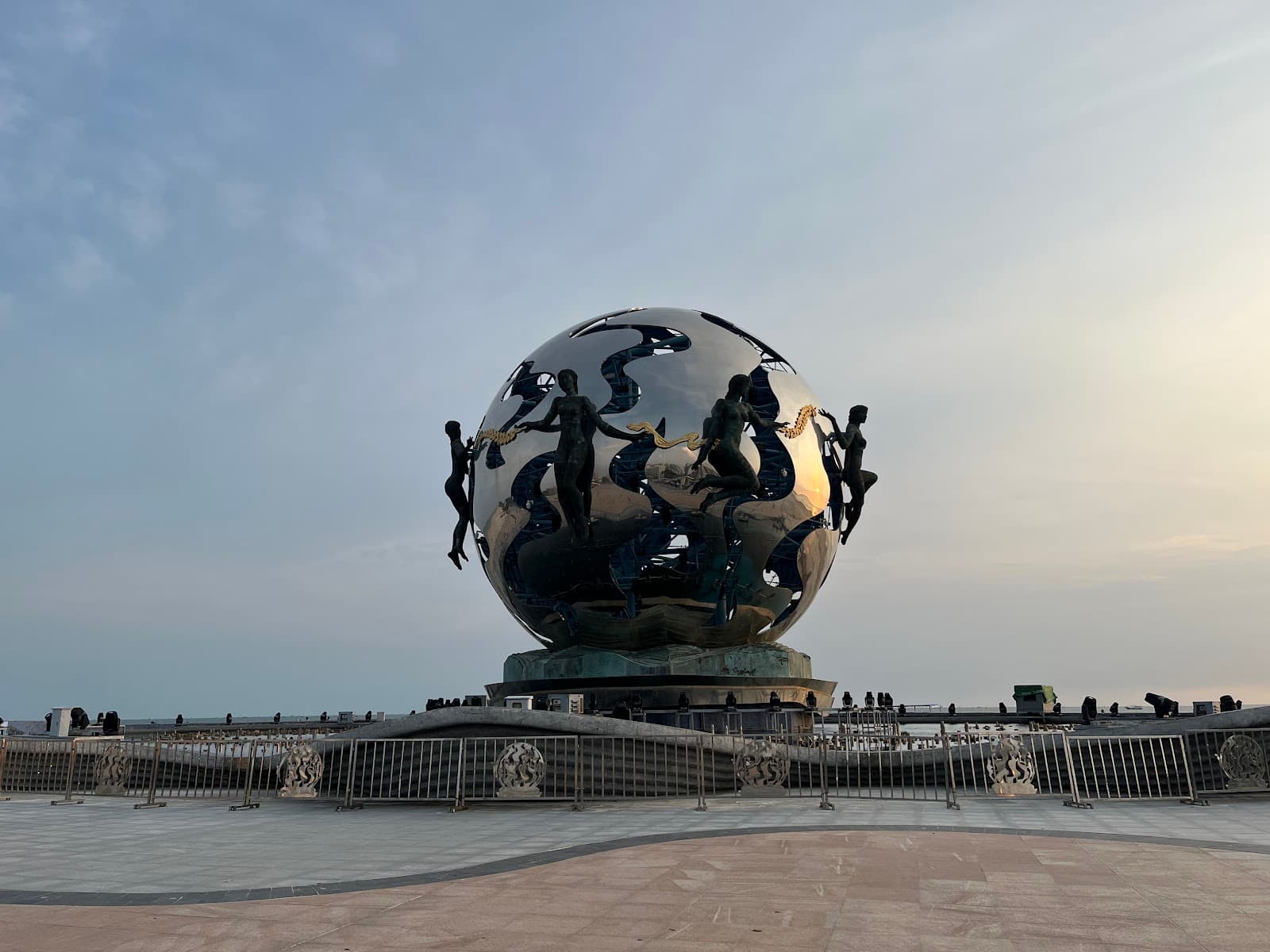 Silver Beach Beihai - Image 1