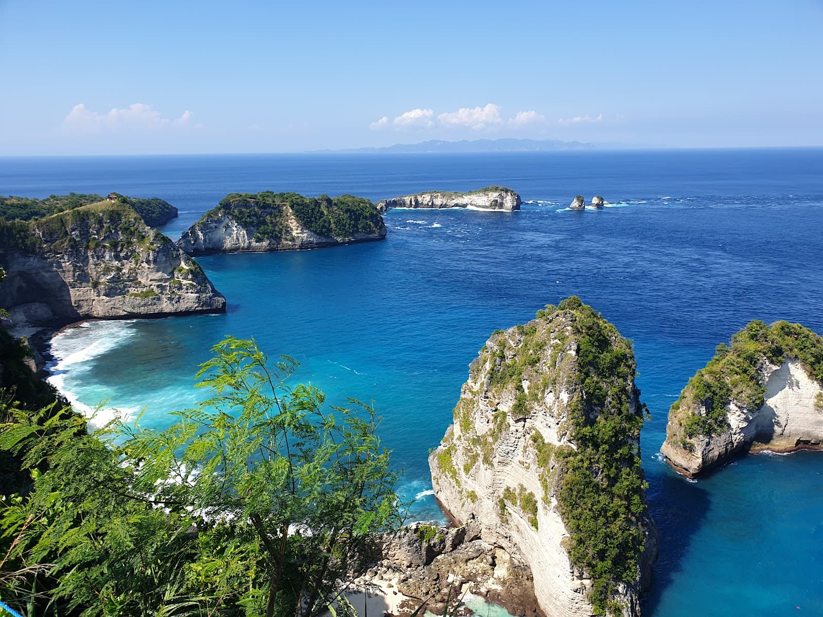 Thousand Islands Viewpoint - Image 1