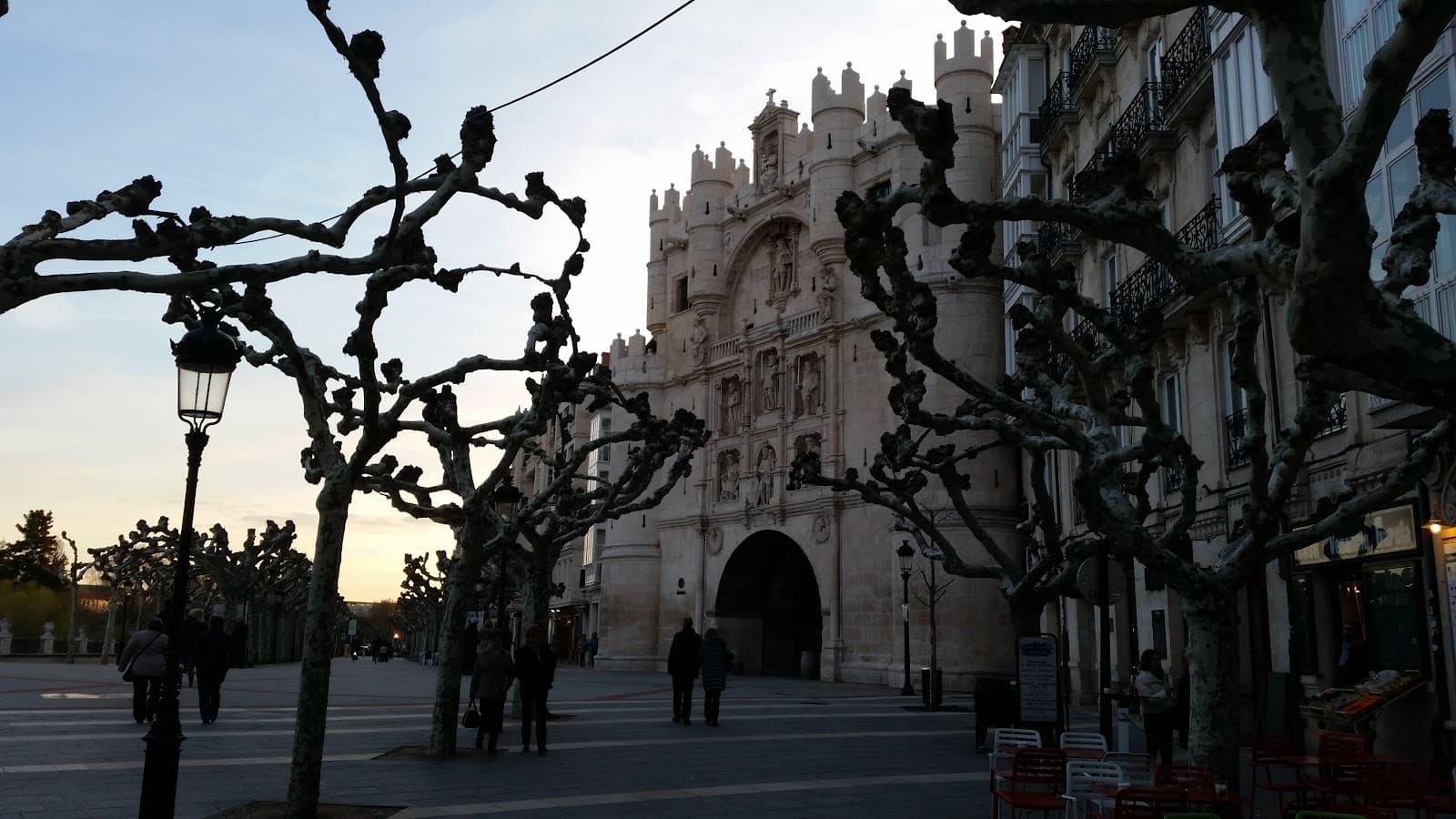 Paseo del Espolón Burgos - Image 1