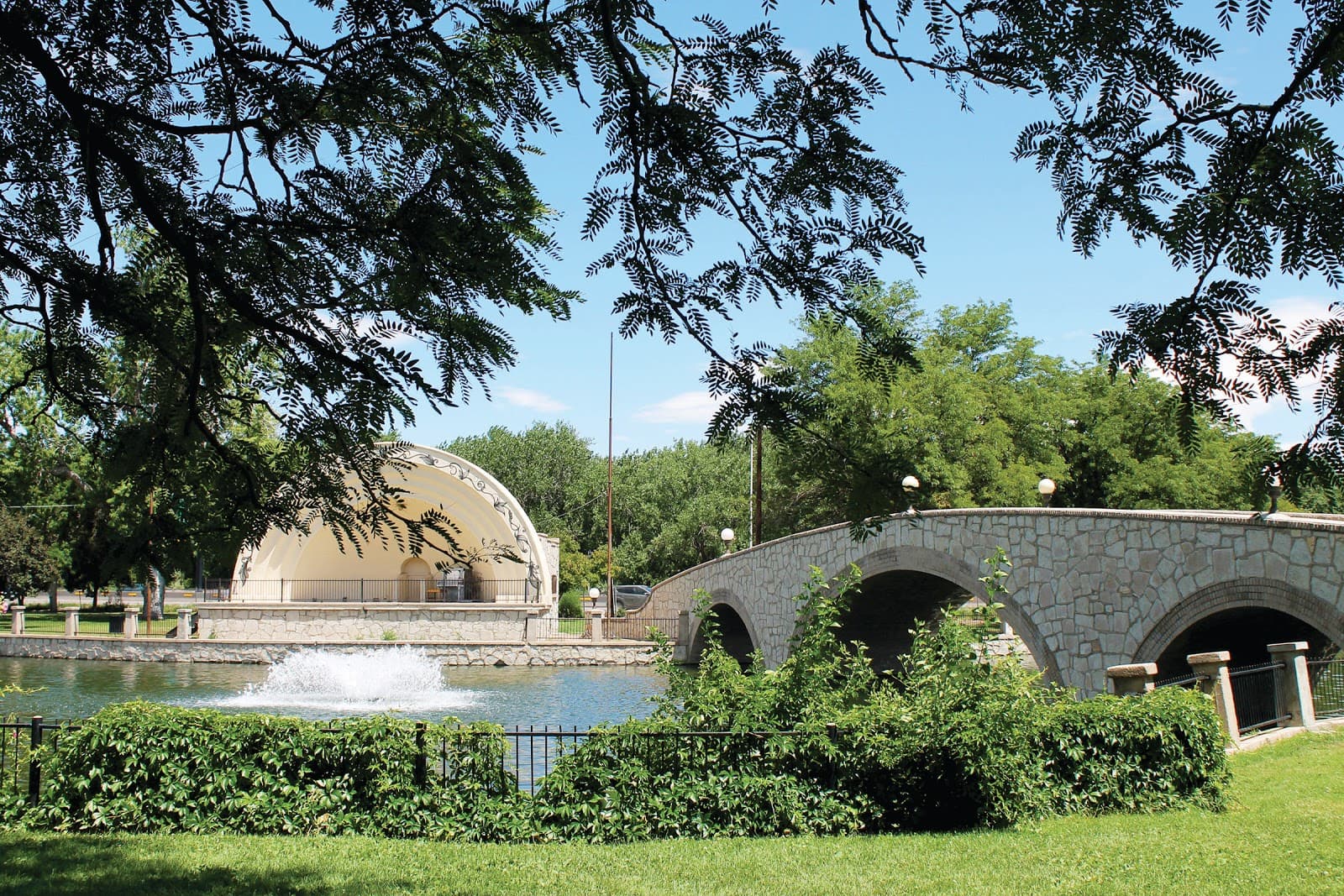 Mineral Palace Park - Image 1