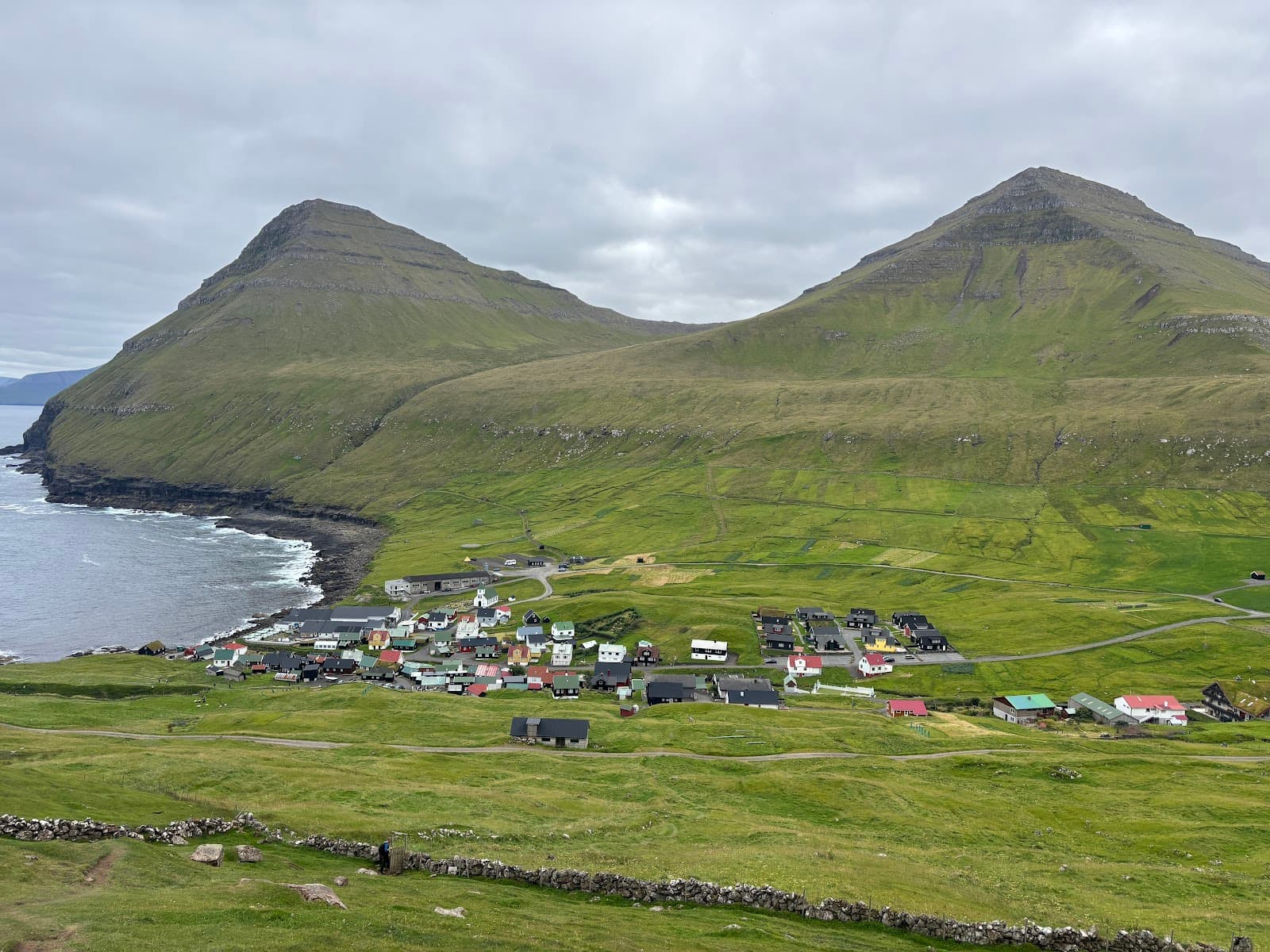 Oyggjarvegur ridge hike (Tórshavn–Kirkjubøur) - Image 1