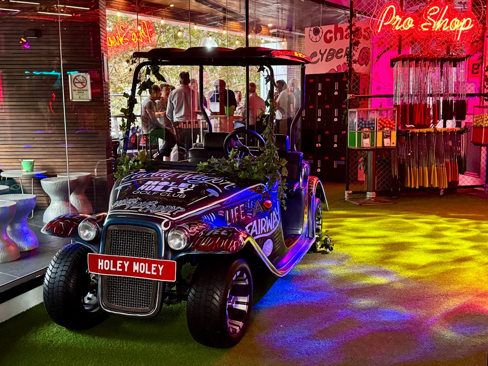 La Di Darts - Image 1