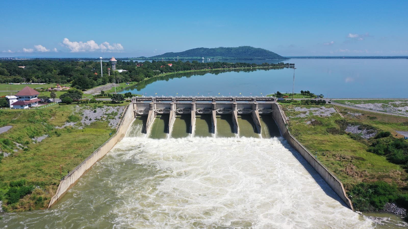 Pa Sak Jolasid Dam - Image 1