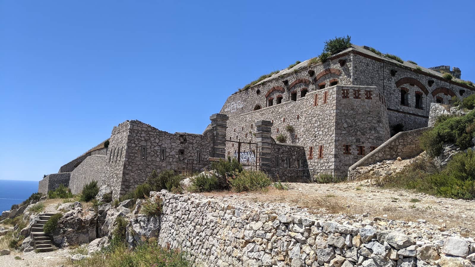 Scenic Train Ride to Niolon