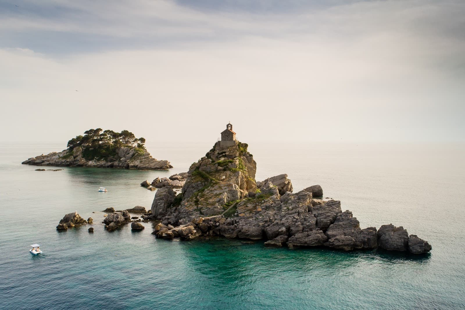 Sveta Neđelja Islet - Image 1