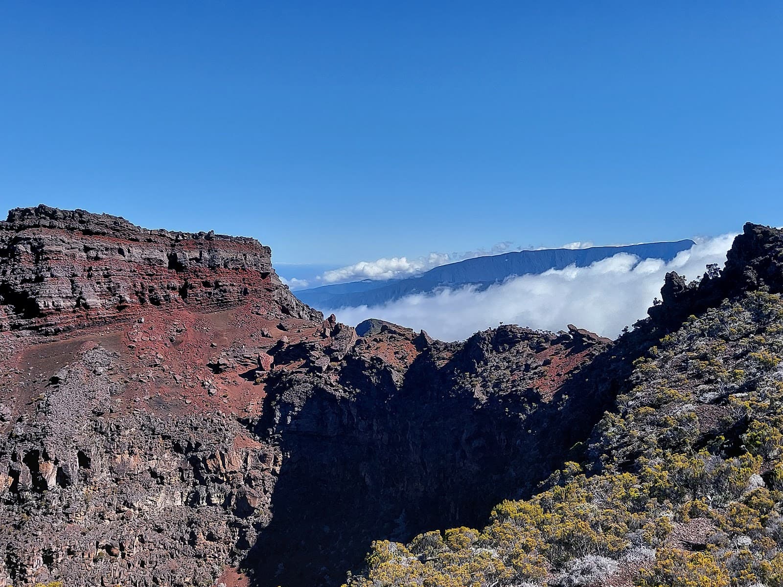 Commerson Crater - Image 1