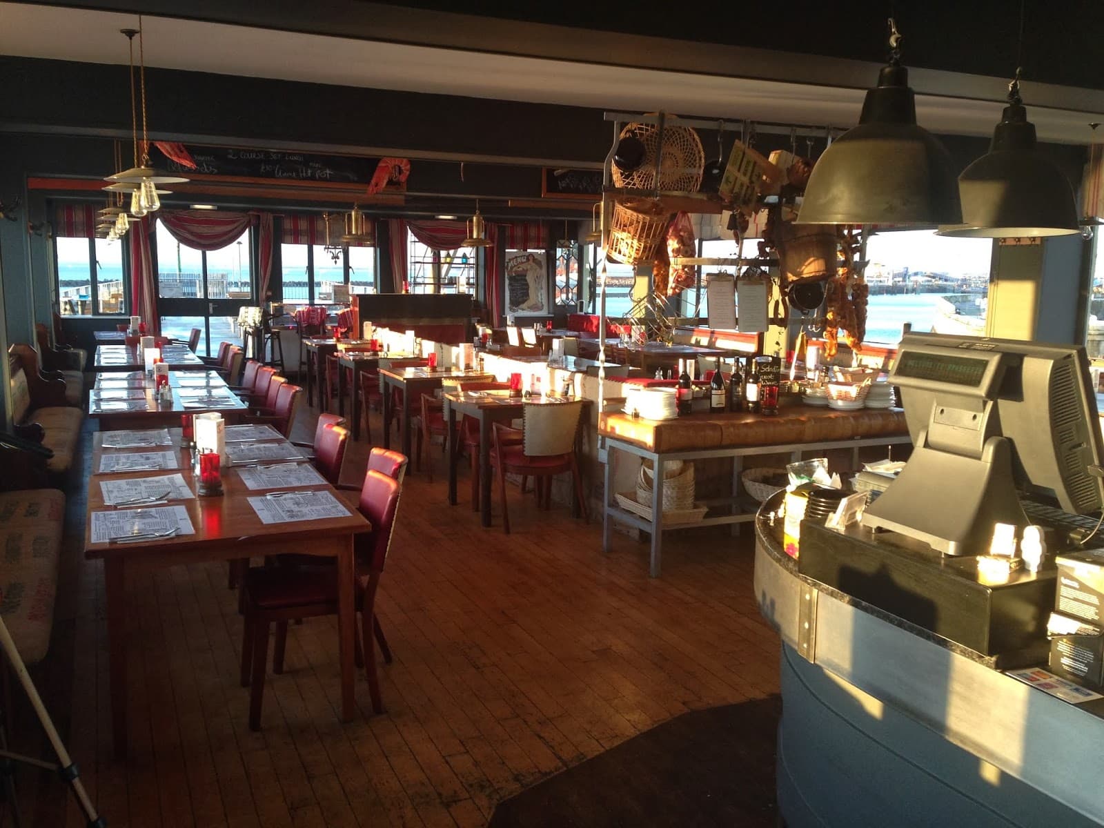 Royal Harbour Arm - Image 1