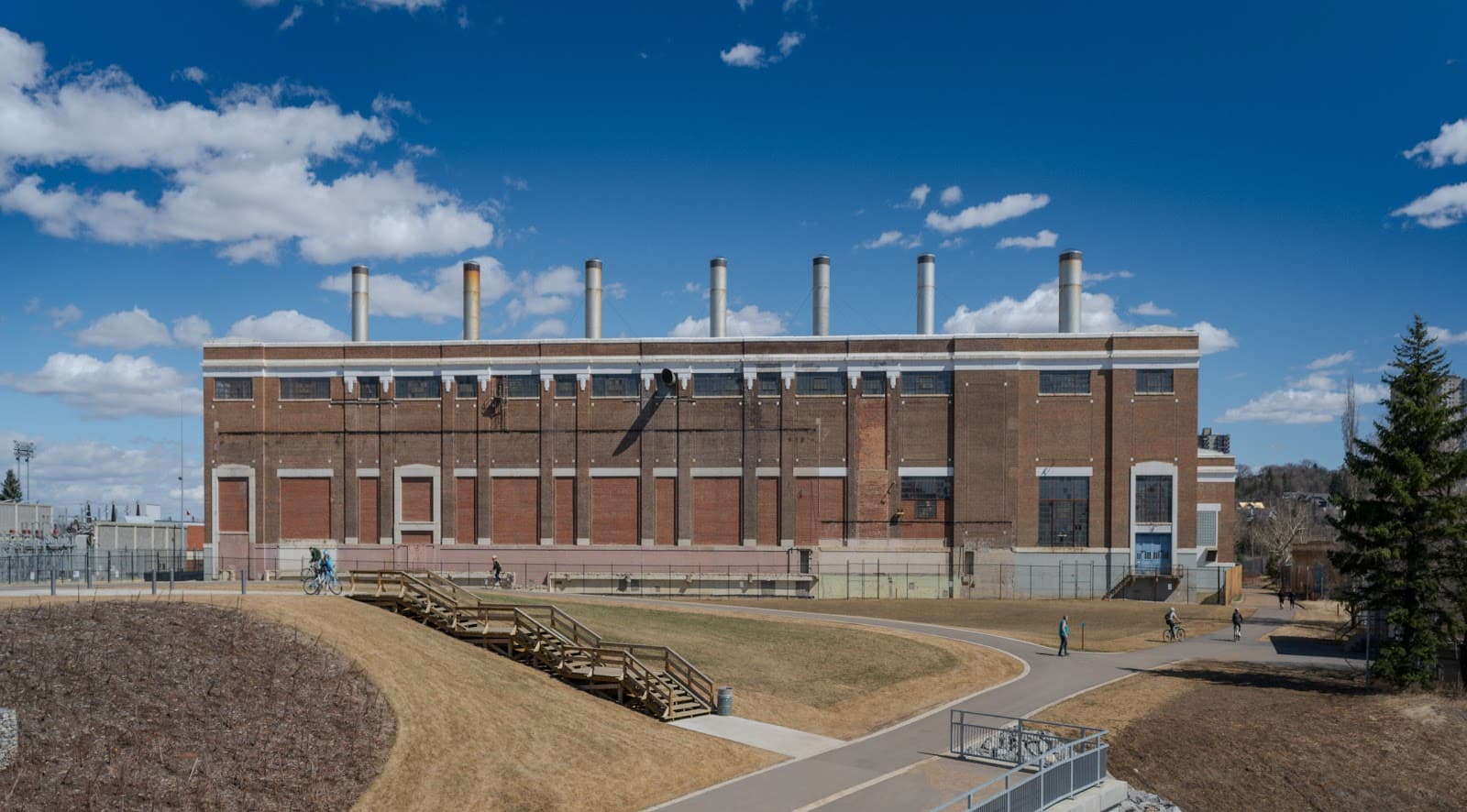 Rossdale Power Plant Edmonton - Image 1