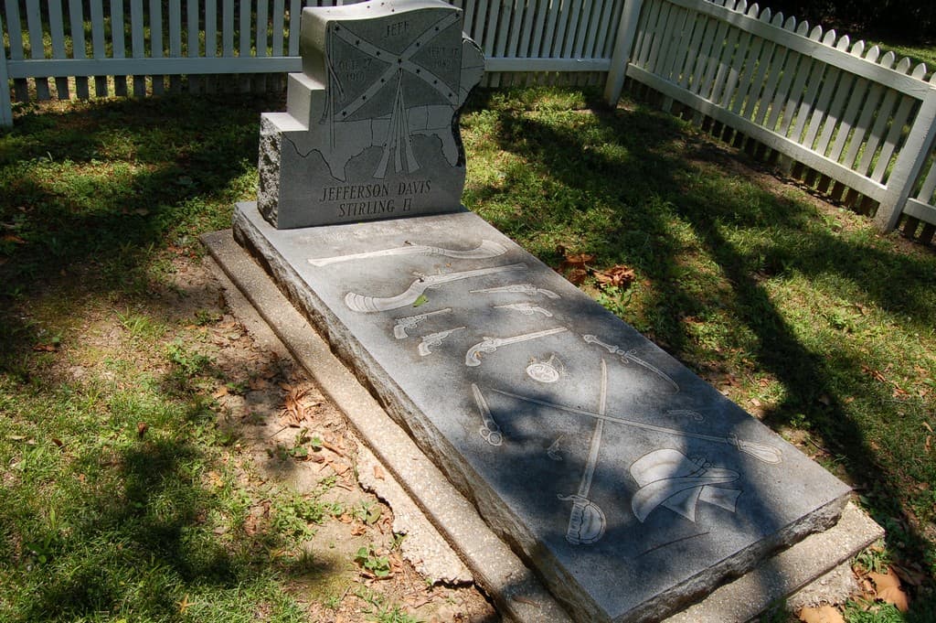 Locust Grove Cemetery - Image 1