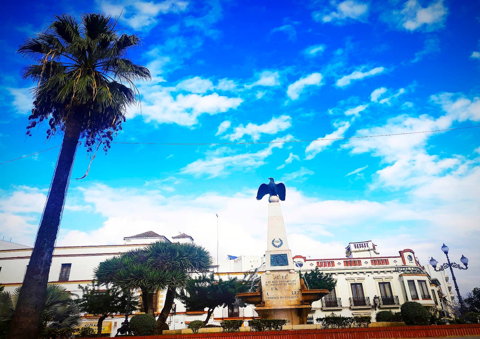 Local Life and Atmosphere