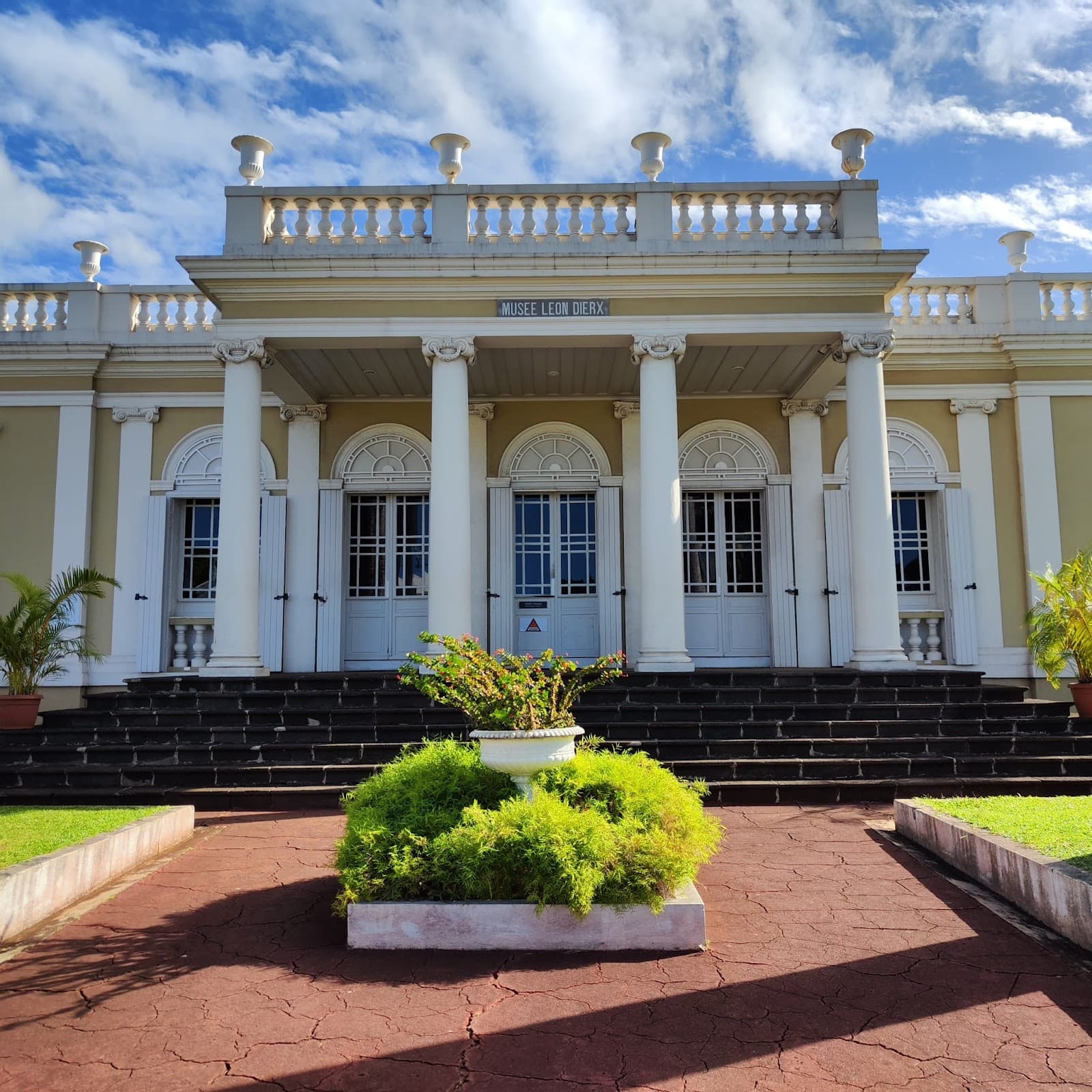 Musée Léon Dierx Saint-Denis Réunion - Image 1