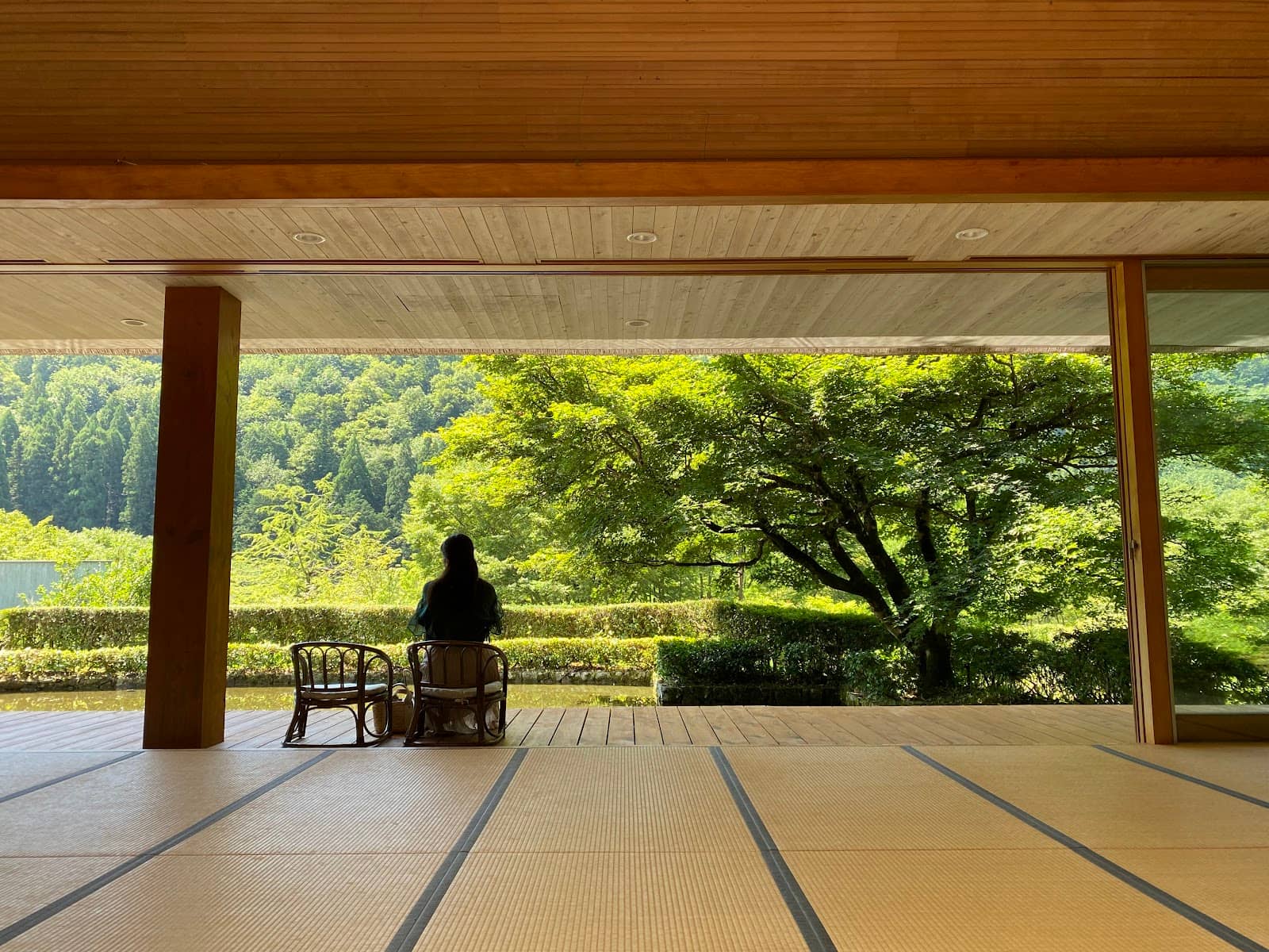 Yobukodori Cafe & Shrine