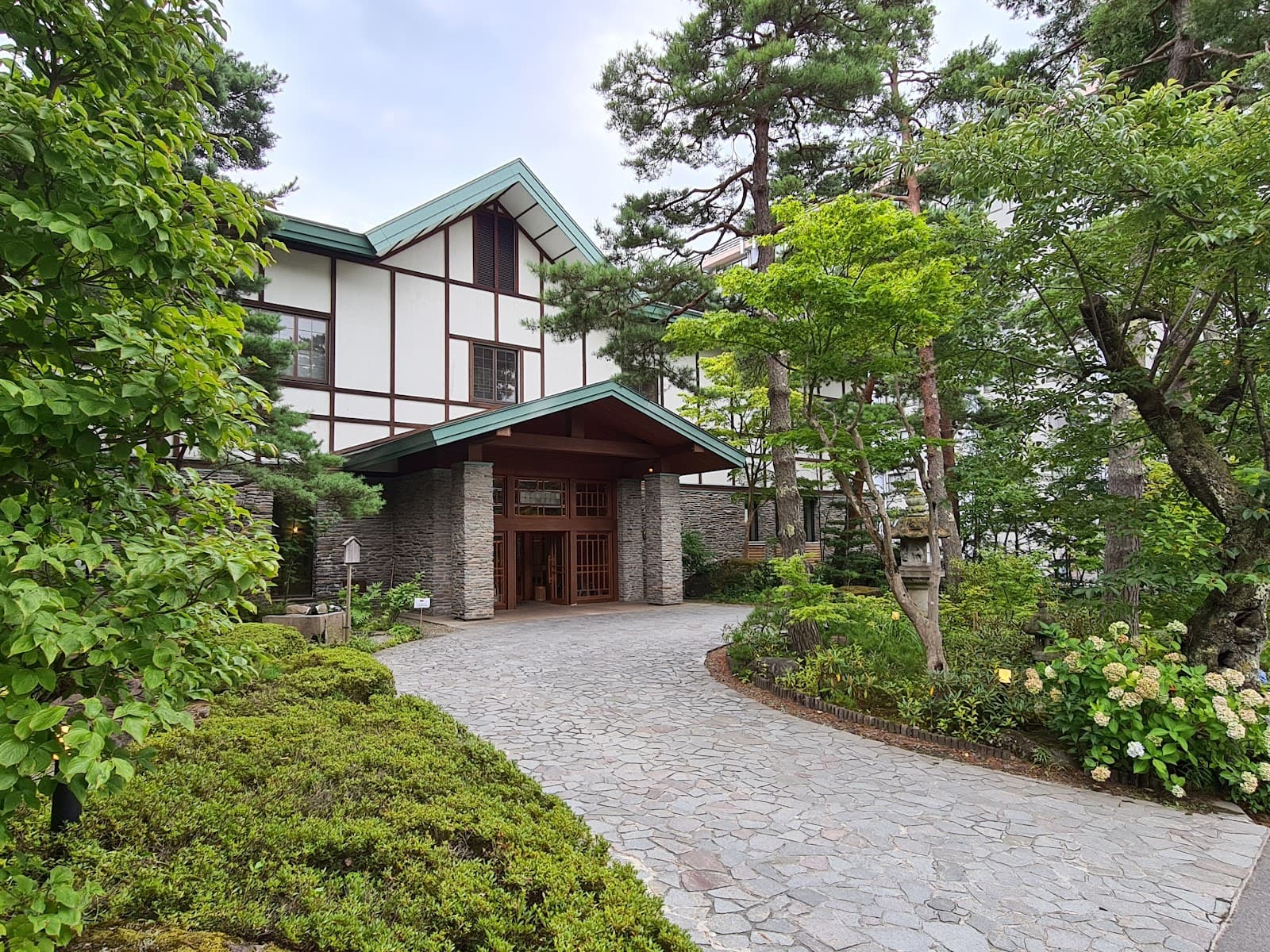 Kanbayashi Onsen - Image 1