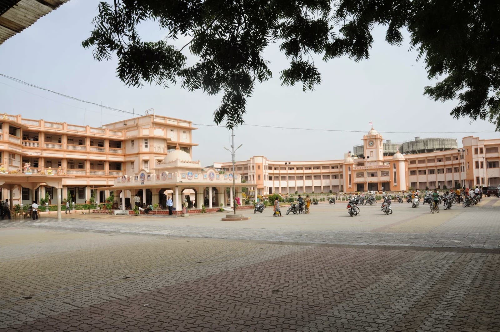 Swaminarayan Gurukul, Rajkot - Image 1