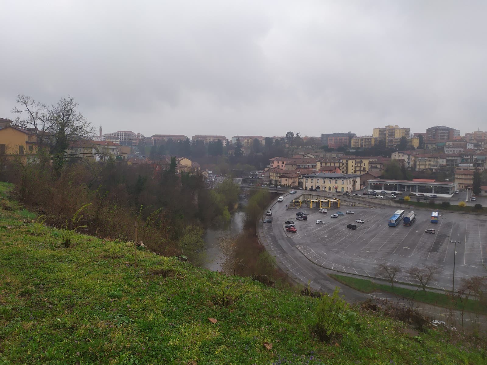 Carassone quarter - Image 1