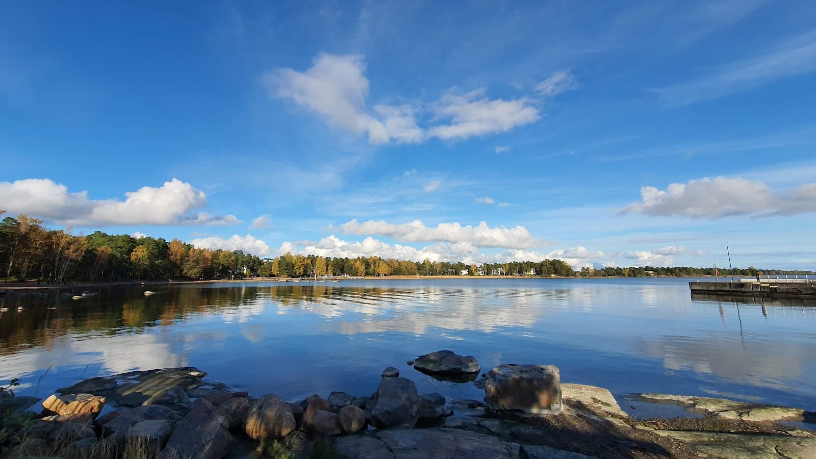 Matinkylä Beach - Image 1