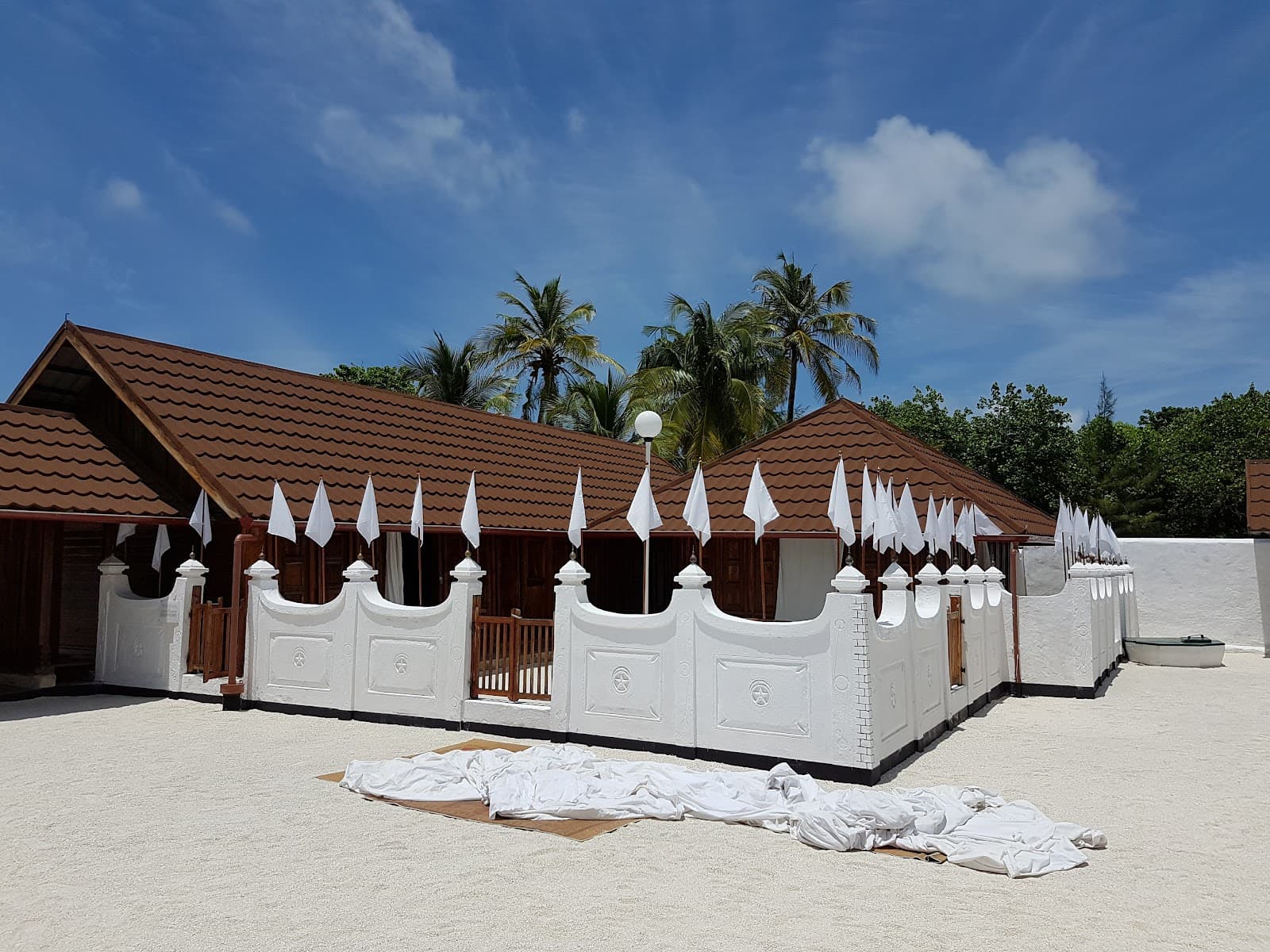 Utheemu Island - Image 1