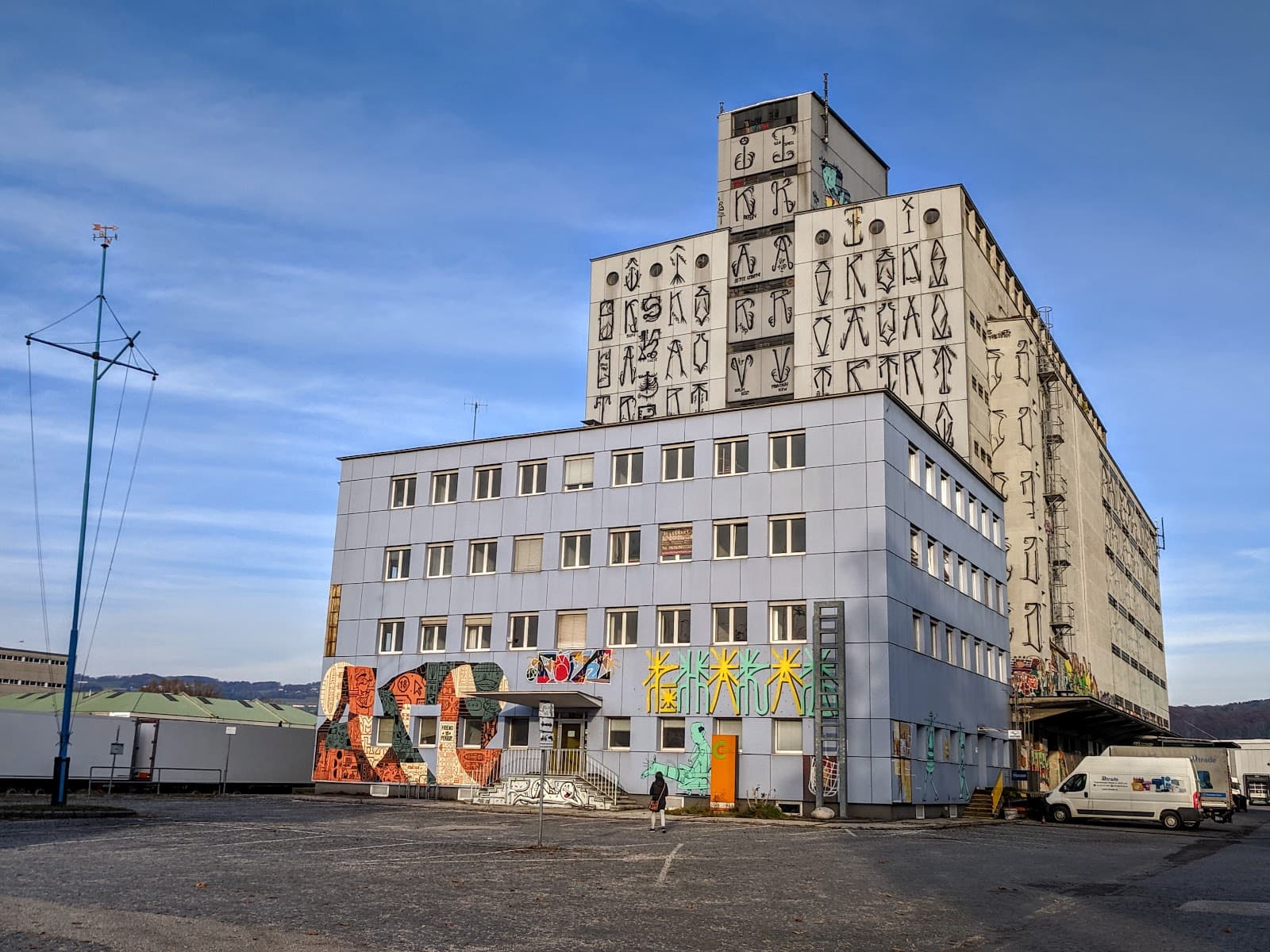 Linz Harbor - Image 1