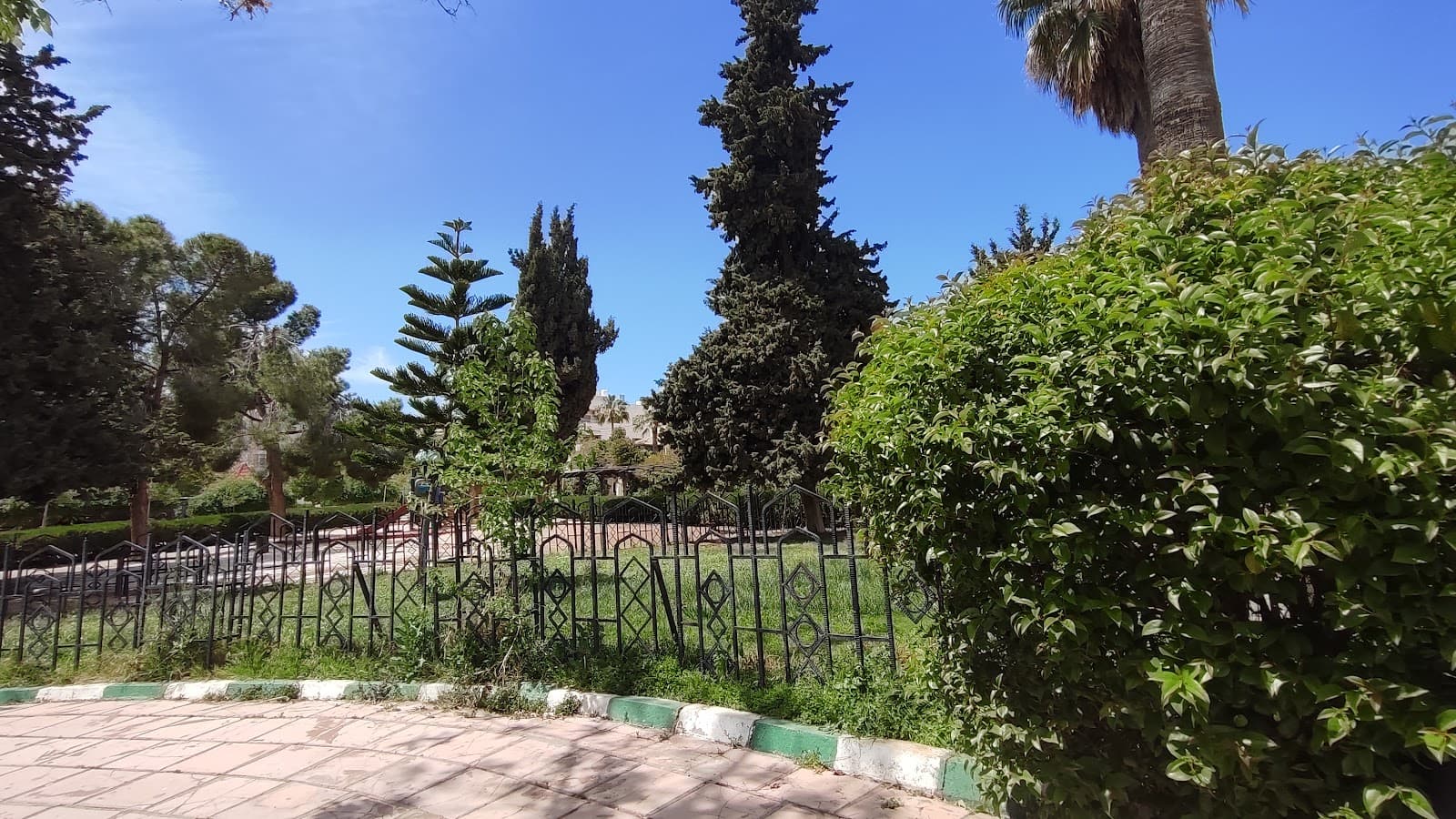 Prince Hashem Bird Garden - Image 1
