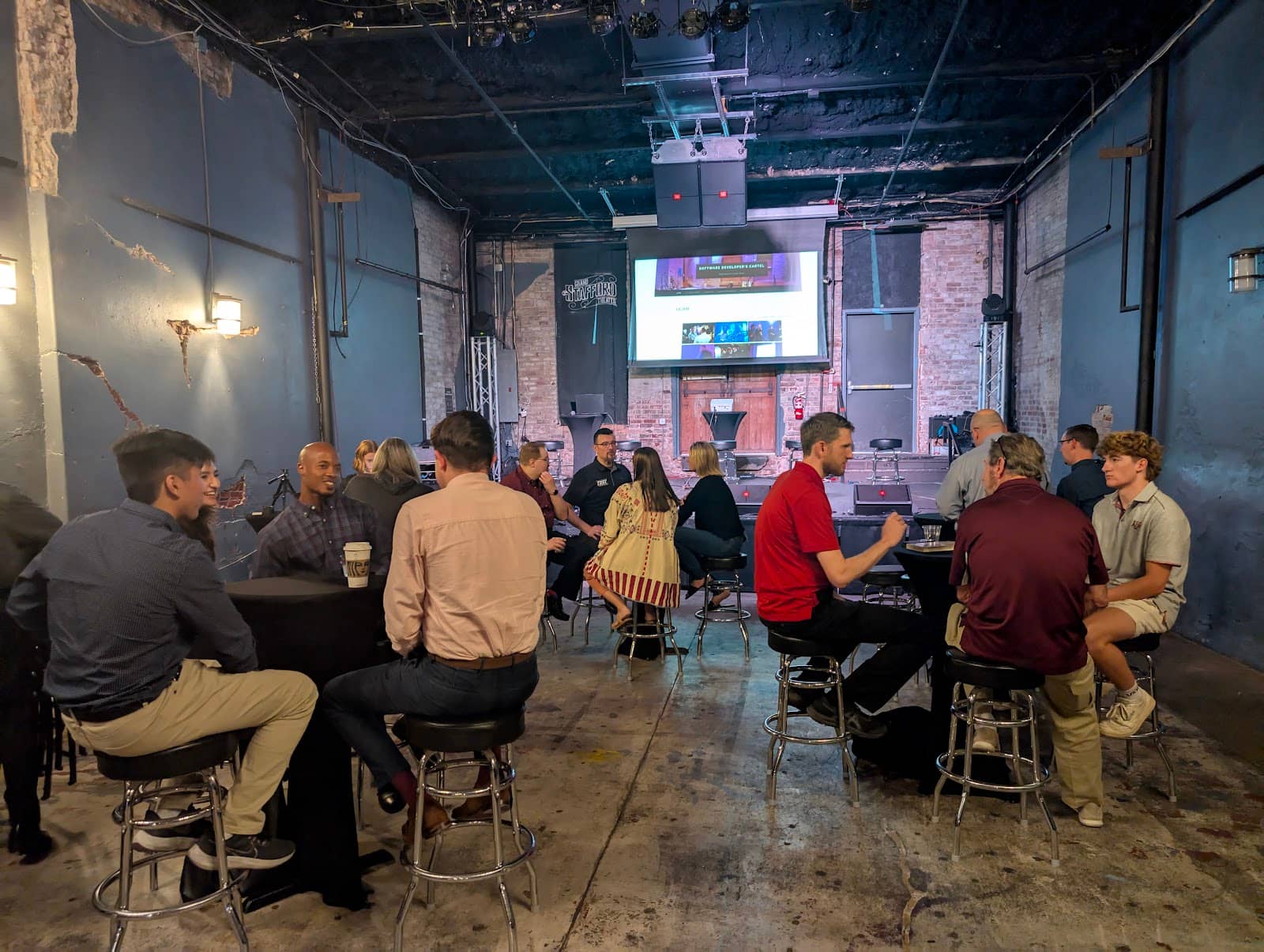 Full-Service Bar & Lounge