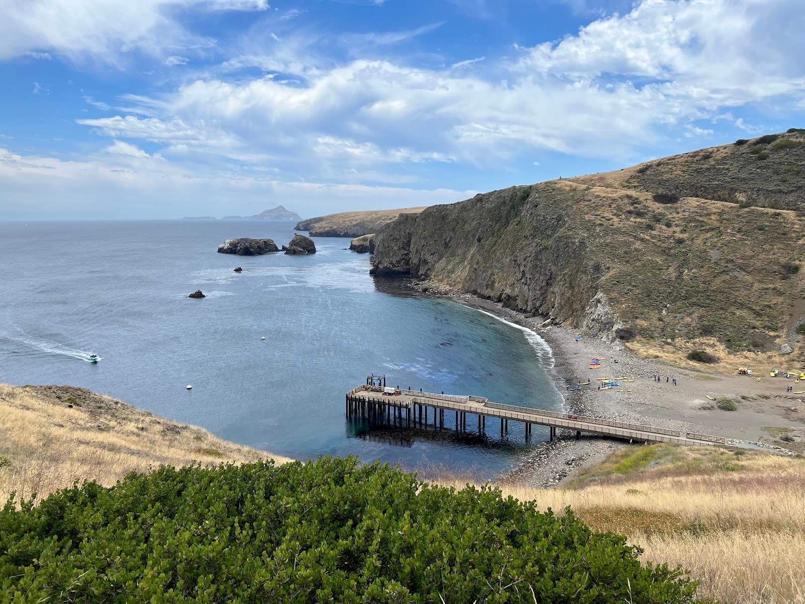 Santa Cruz Island (Scorpion Anchorage) - Image 1