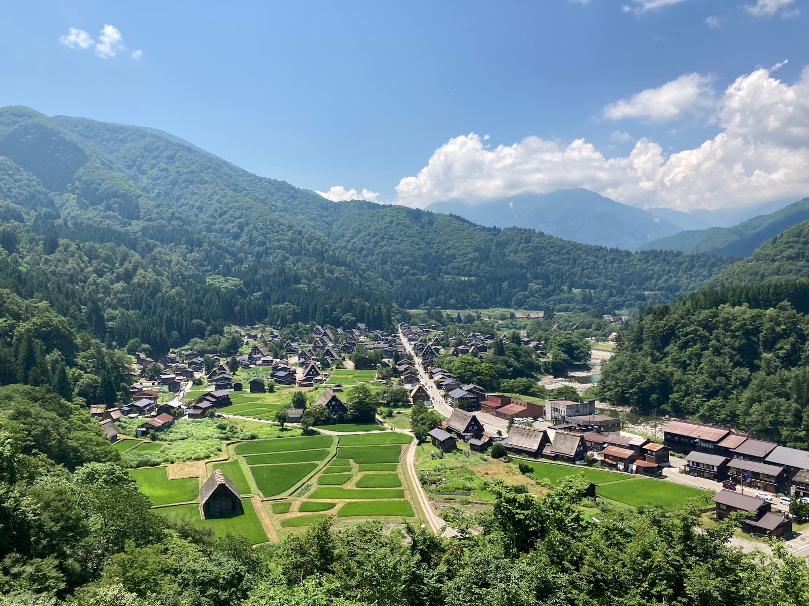 Shiroyama Viewpoint Shirakawago - Image 1