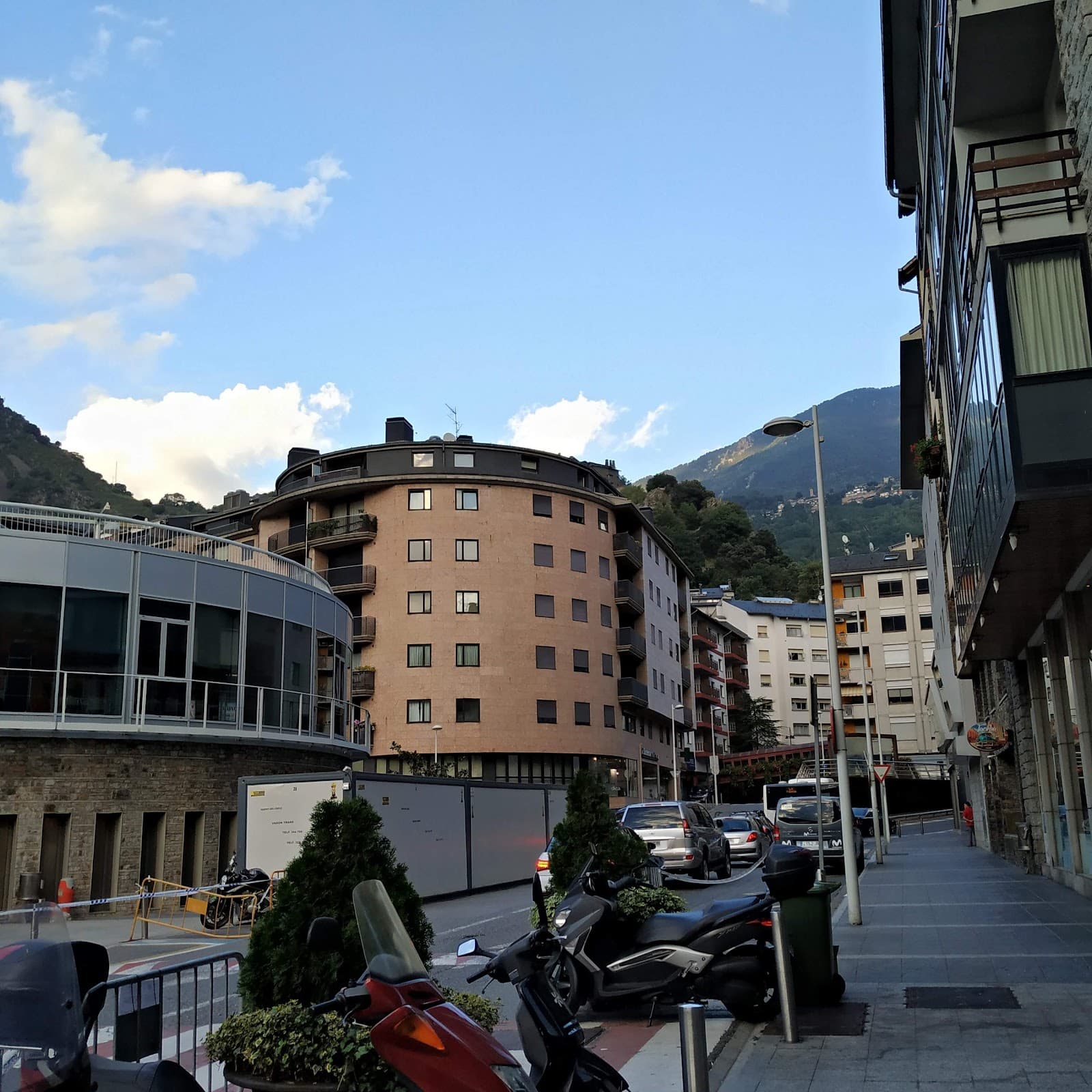 Plaça Coprínceps - Image 1