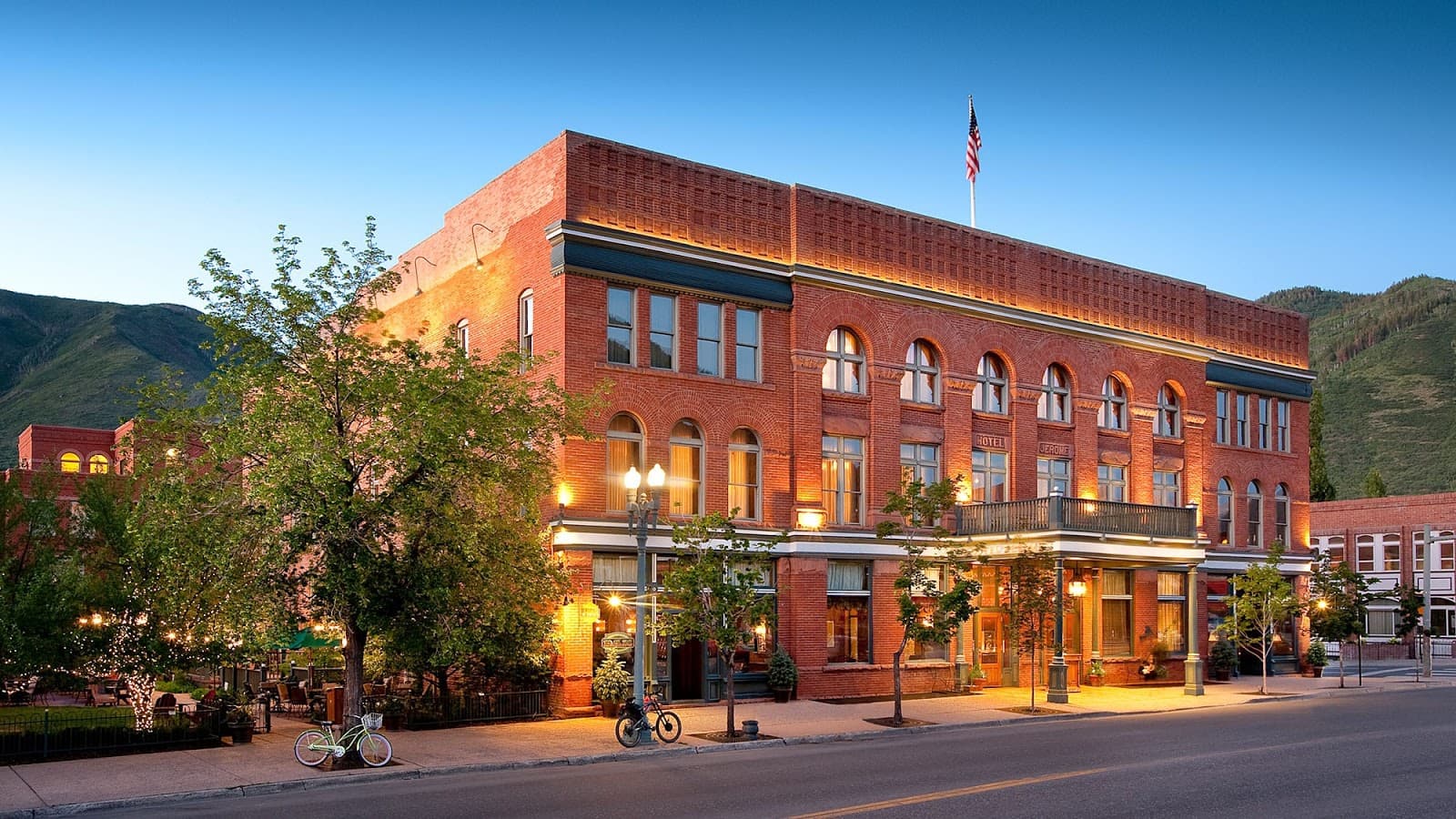 Hotel Jerome - Image 1