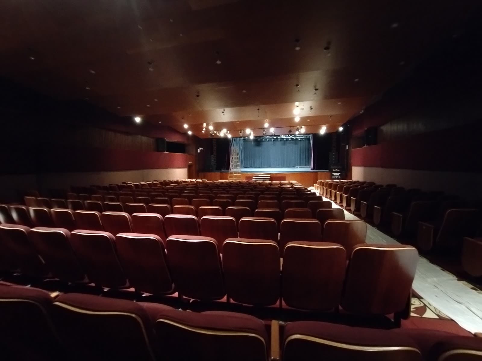 Teatro Víctor María Cáceres - Image 1
