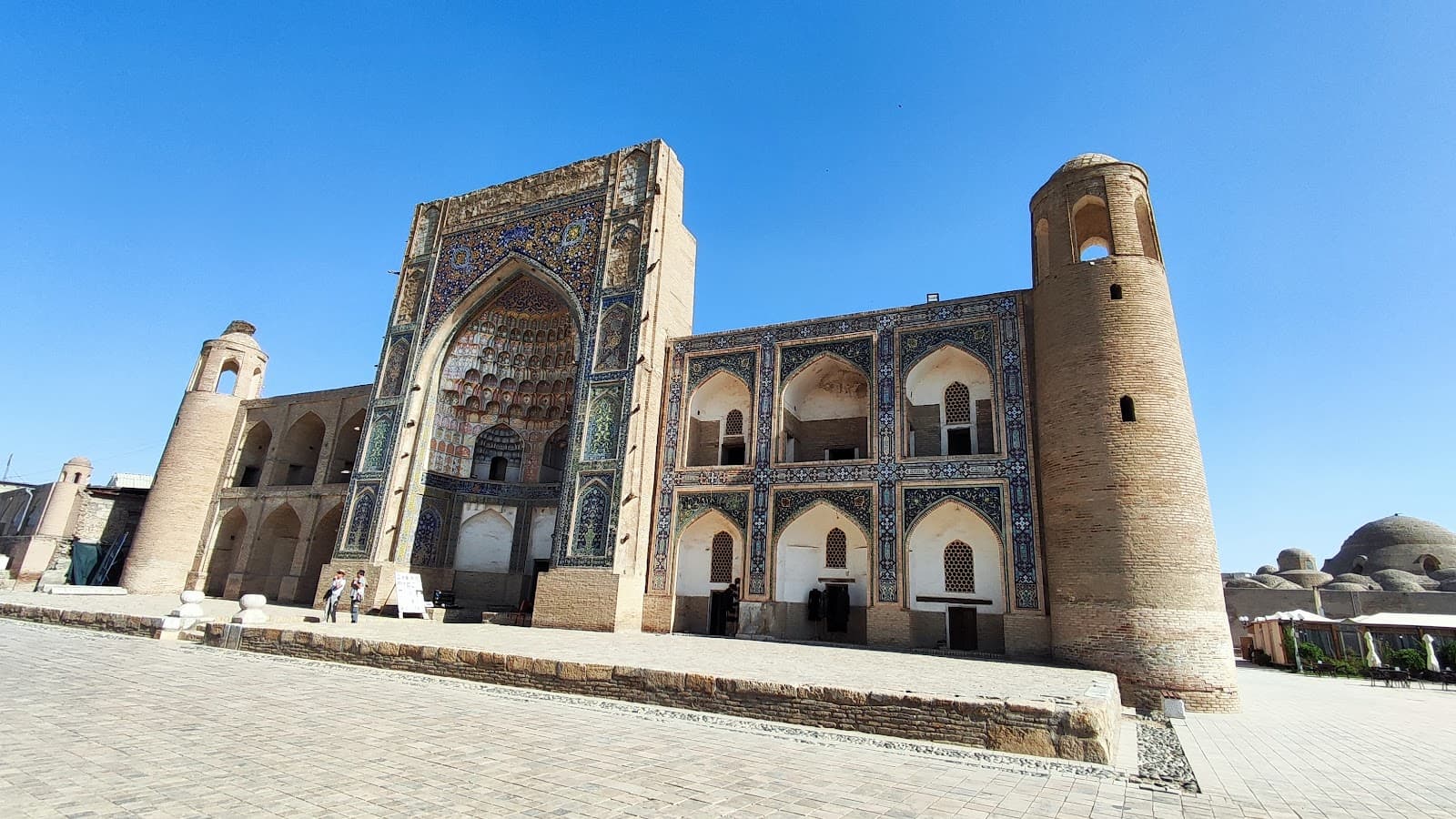 Abdulaziz Khan Madrasa - Image 1