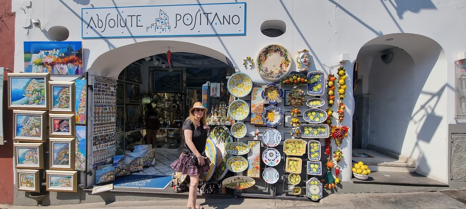 Via dei Mulini and Upper Terraces Positano - Image 1
