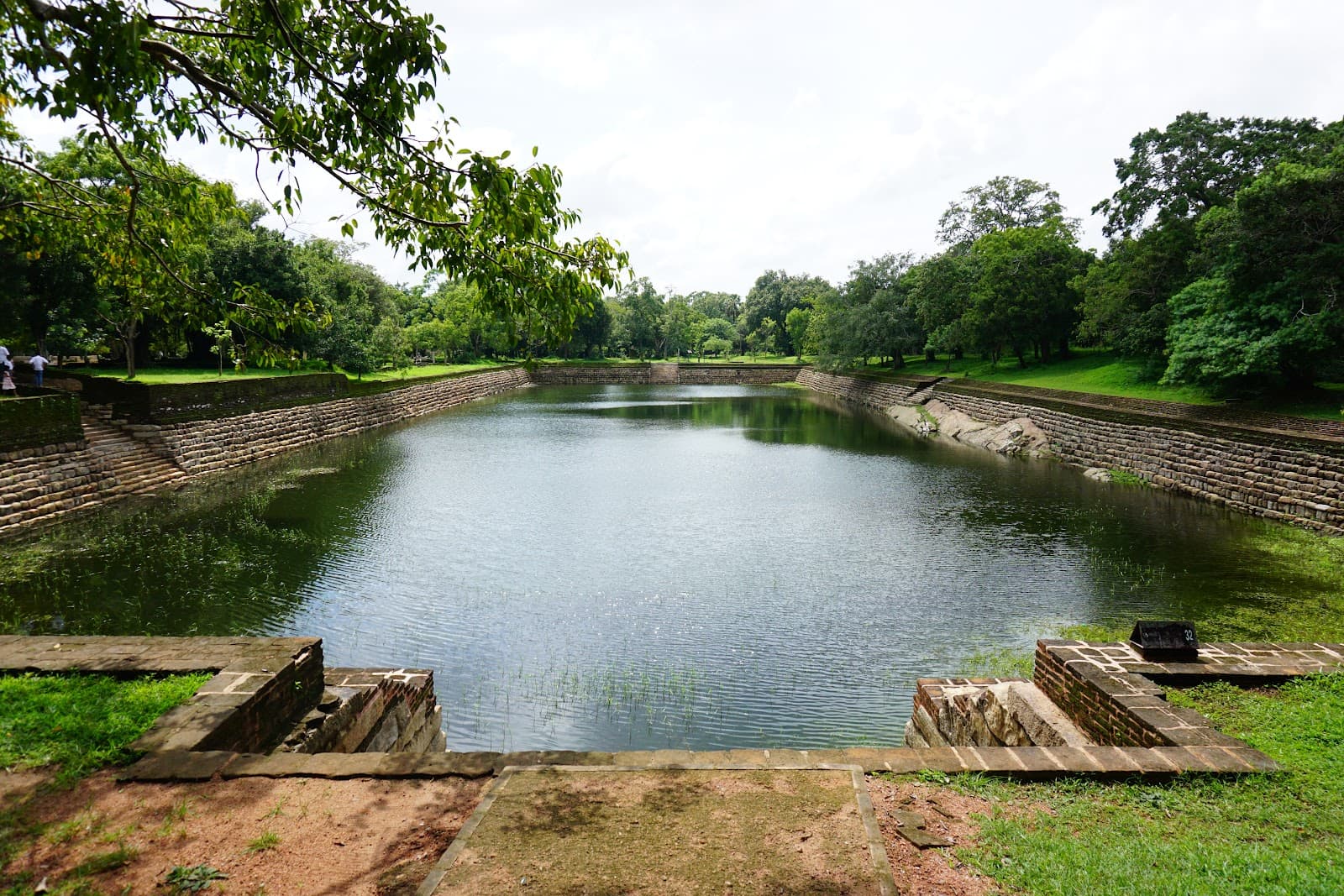 Eth Pokuna Elephant Pond - Image 1