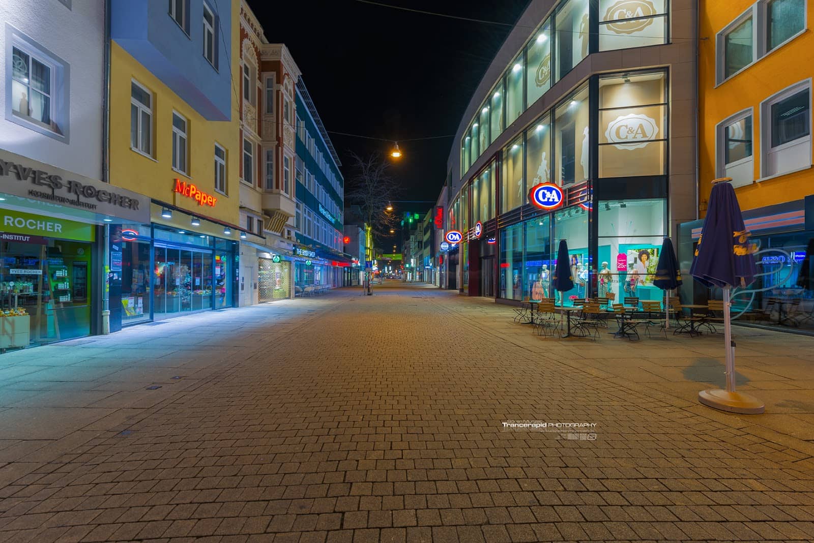 Local Cafes & Eateries