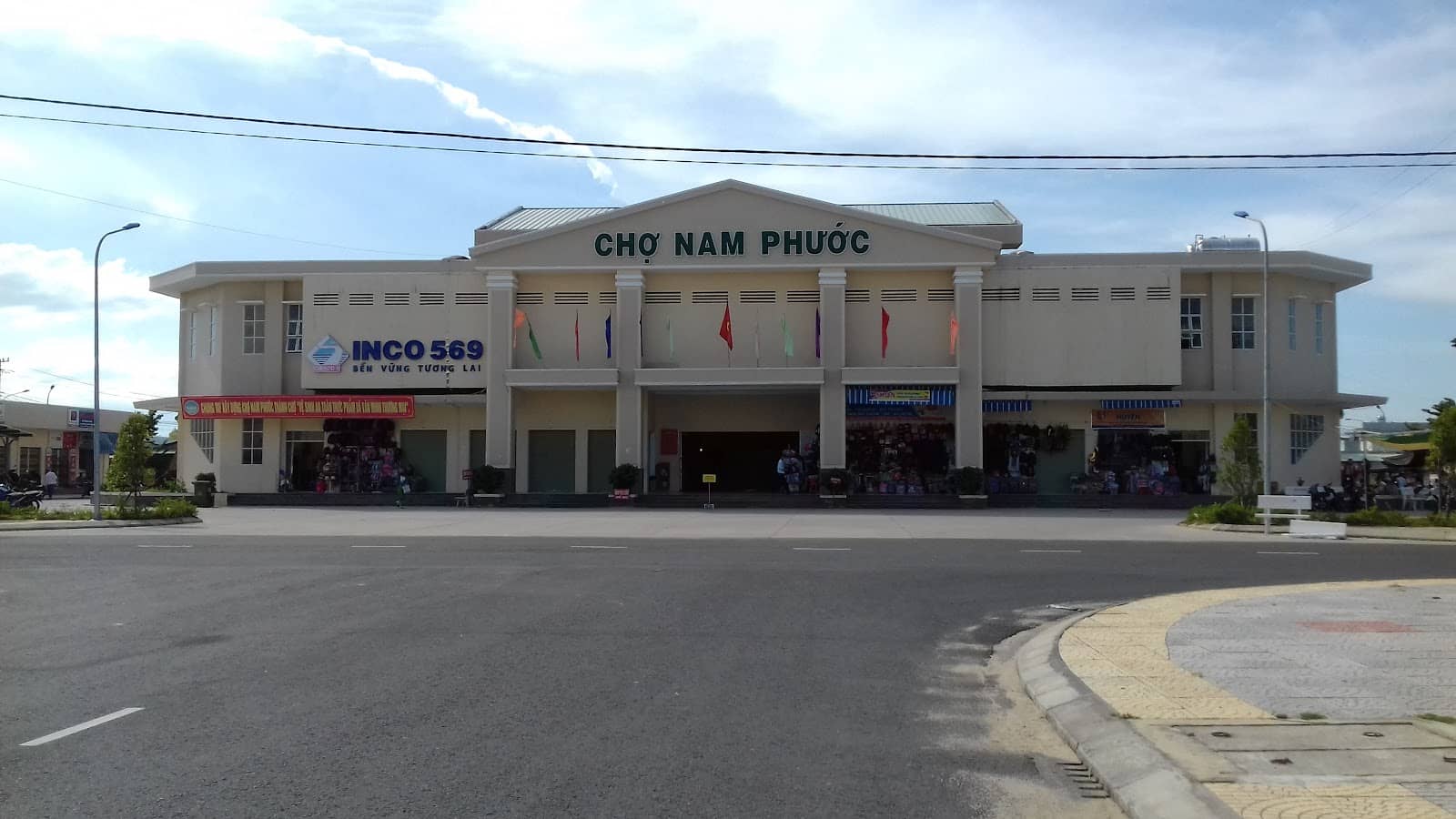 Friendly Local Interactions