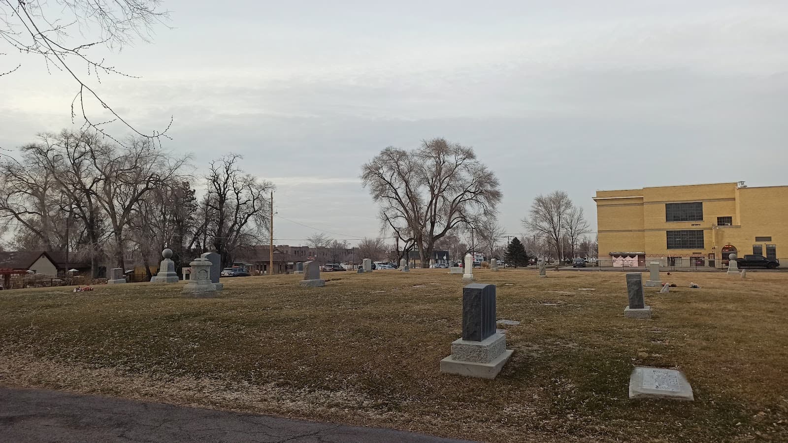 Draper City Cemetery - Image 1