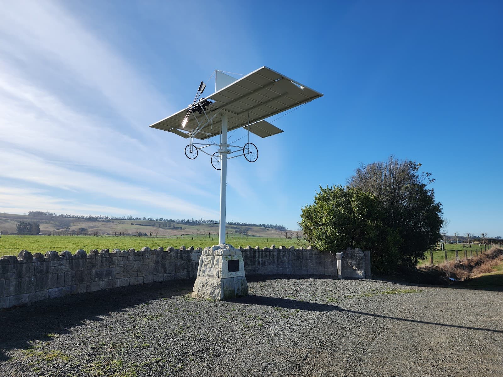 Richard Pearse Memorial, Waitohi - Image 1