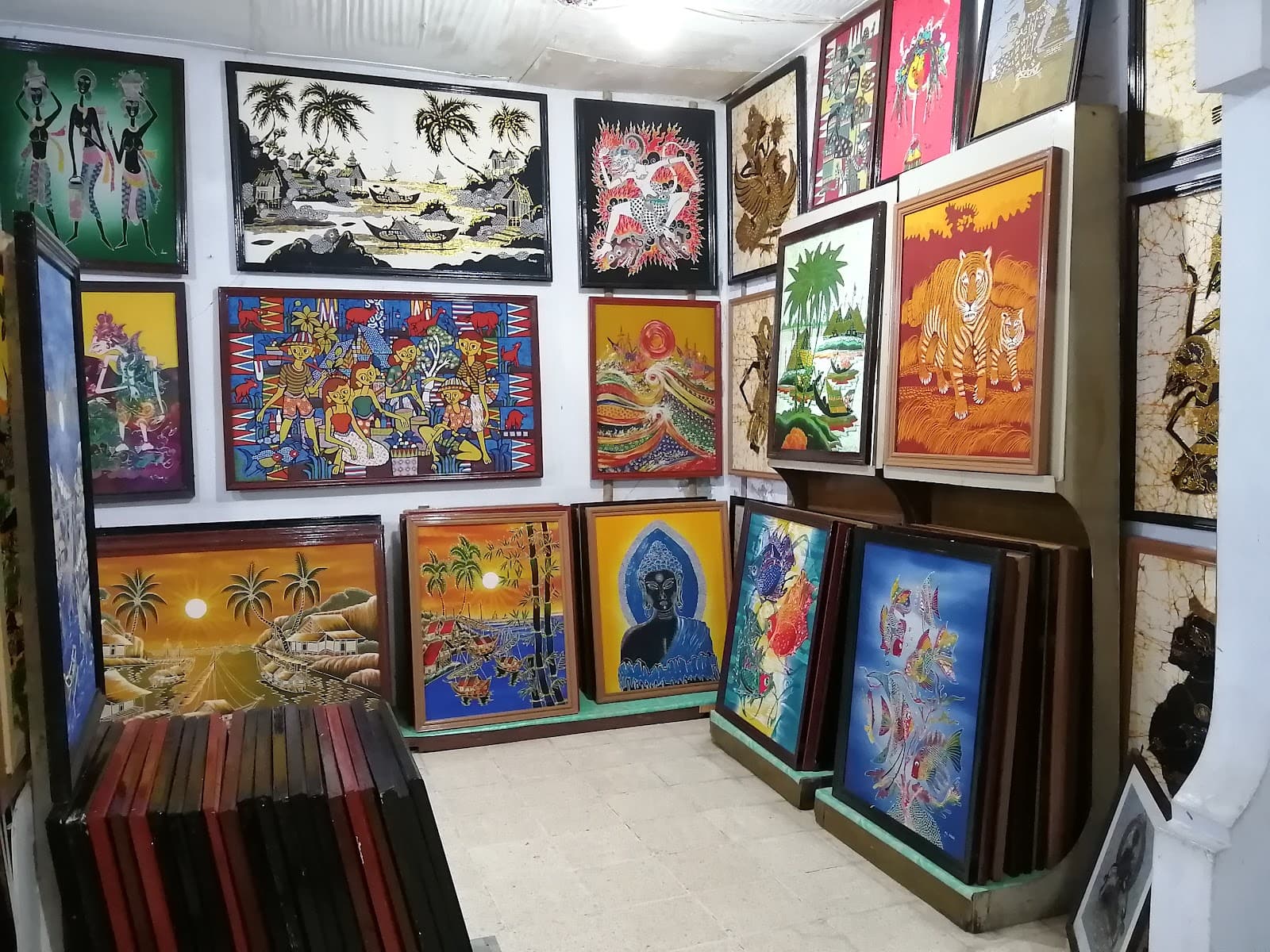 Batik and Wayang Workshop Yogyakarta - Image 1