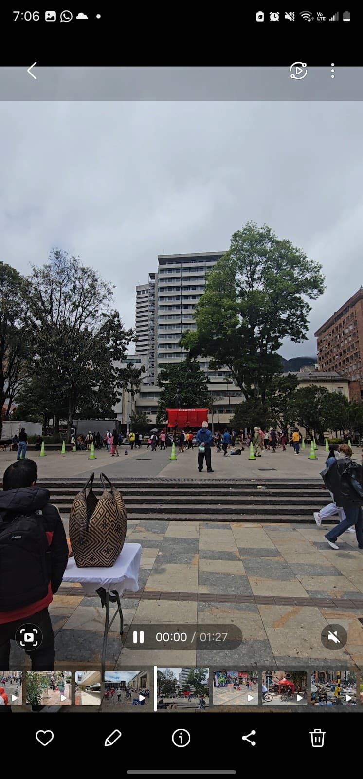 Carrera Séptima Ciclovía Bogotá - Image 1