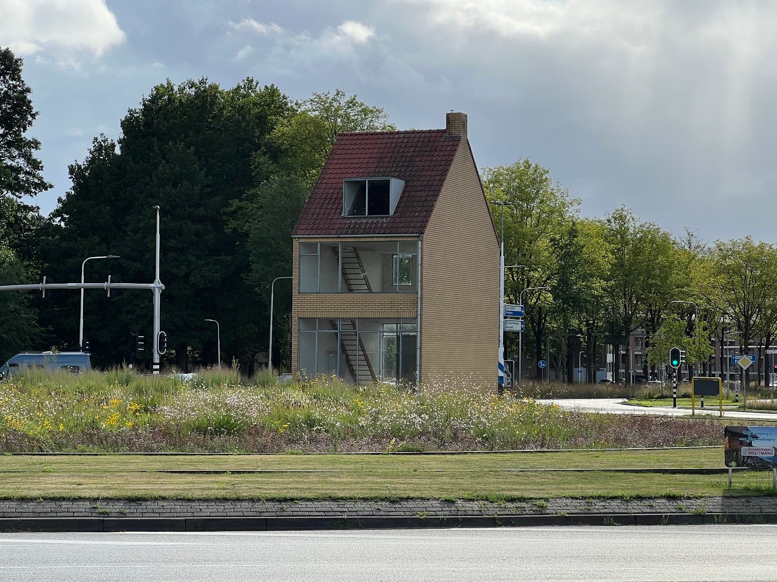 Draaiend Huis - Image 1