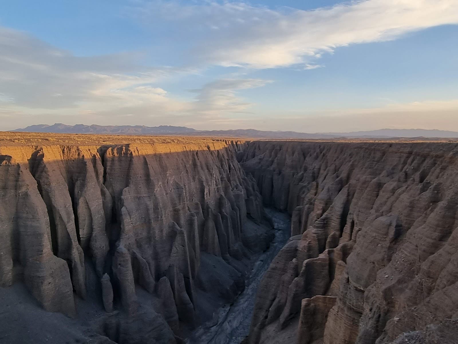 Rageh Canyon - Image 1