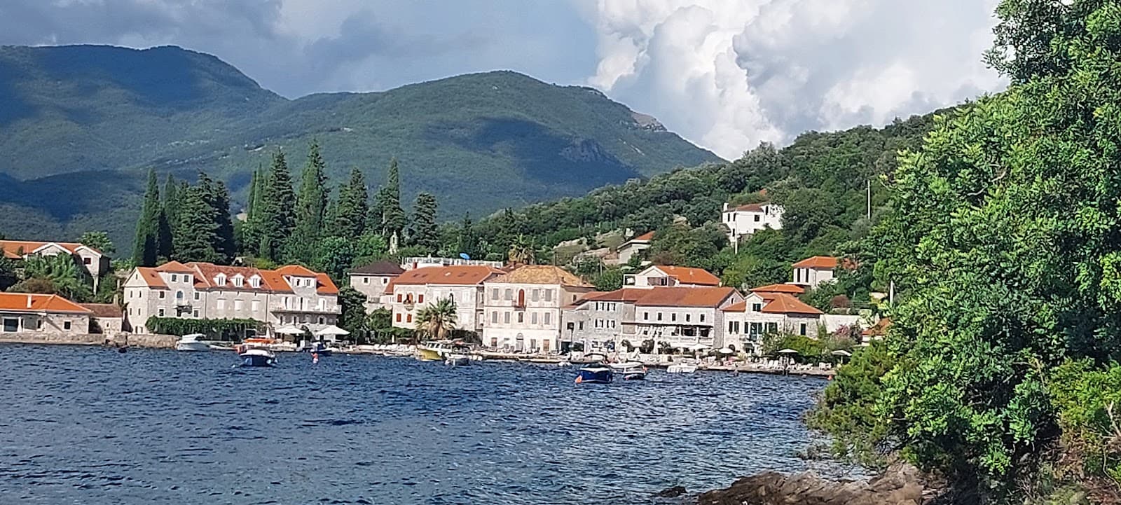 Rose Beach Herceg Novi - Image 1